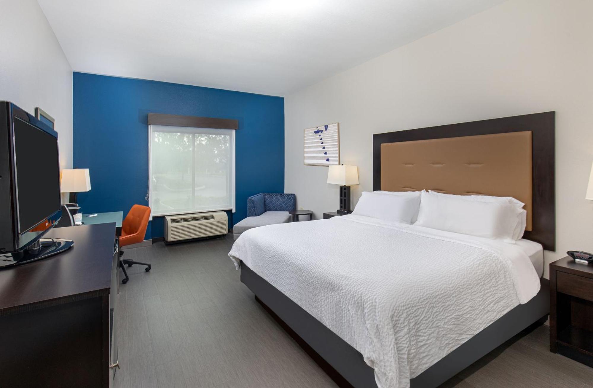 Holiday Inn Express & Suites - Cleveland Northwest By Ihg Kültér fotó