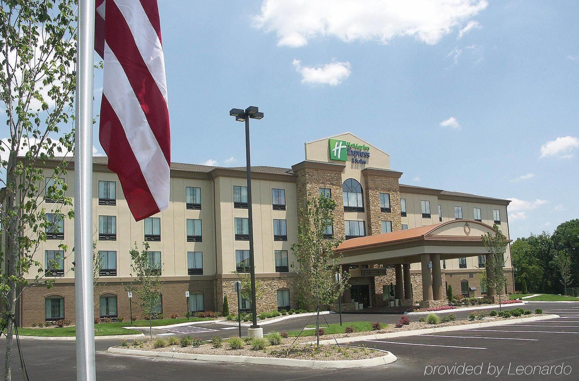 Holiday Inn Express & Suites - Cleveland Northwest By Ihg Kültér fotó