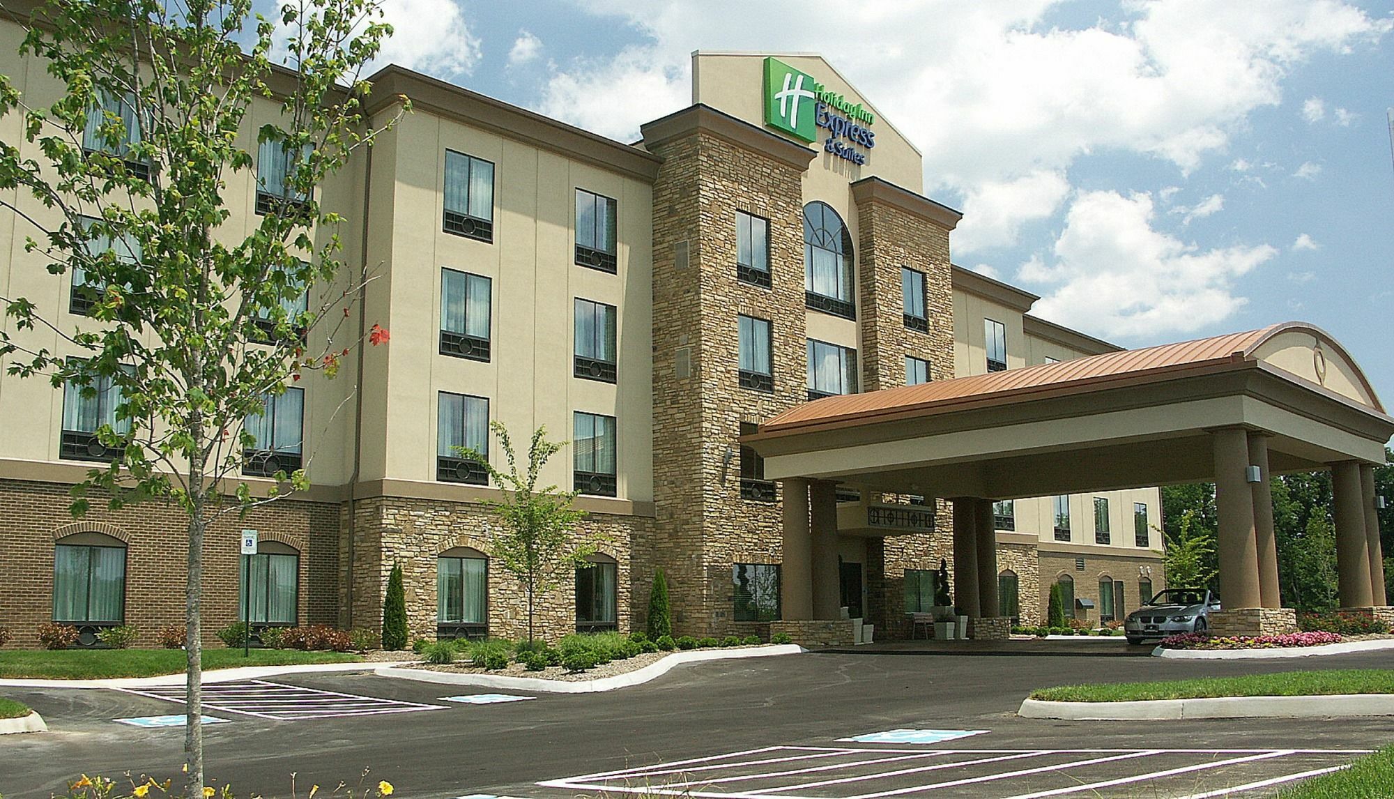 Holiday Inn Express & Suites - Cleveland Northwest By Ihg Kültér fotó